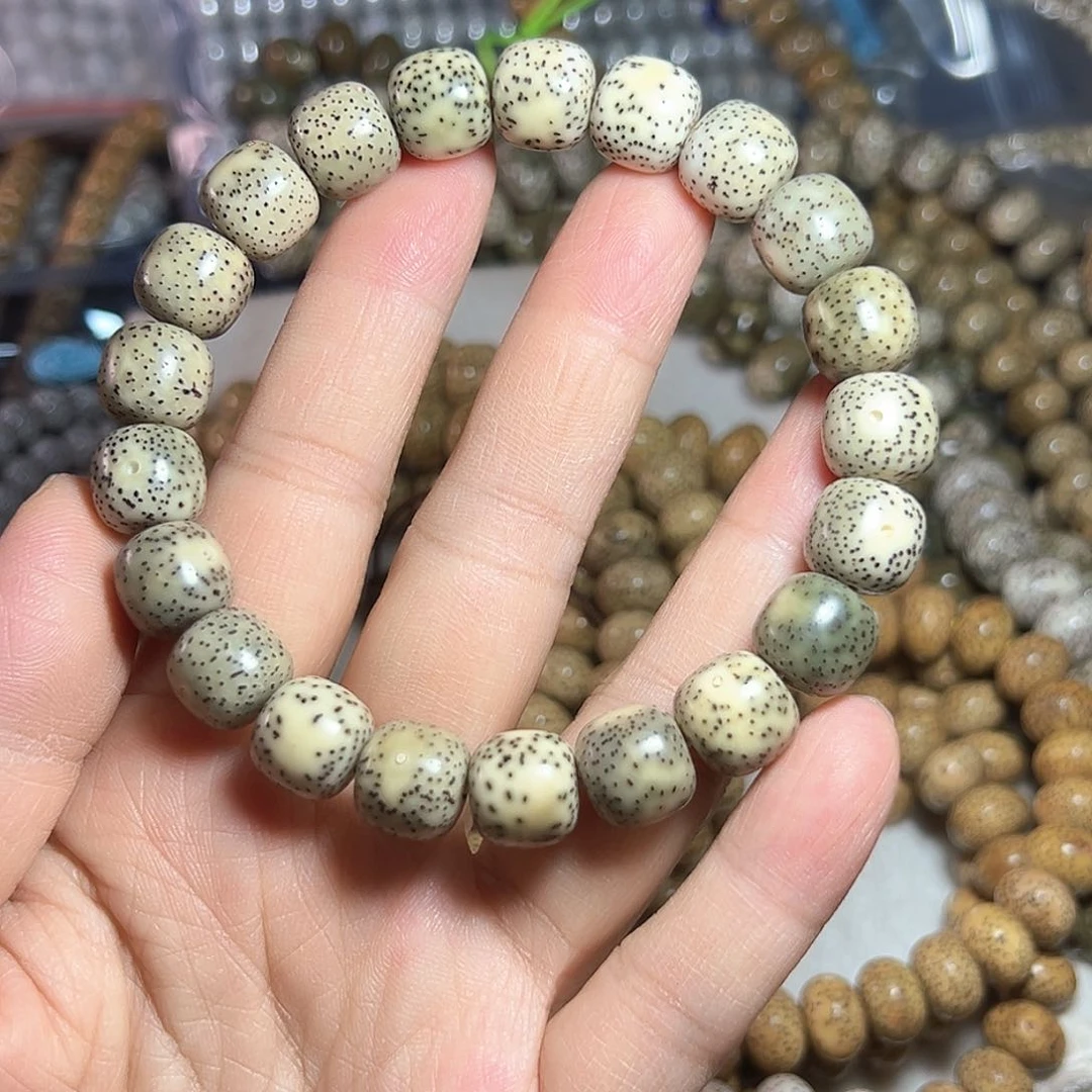 星月菩提手串Y**?星月菩提原生态