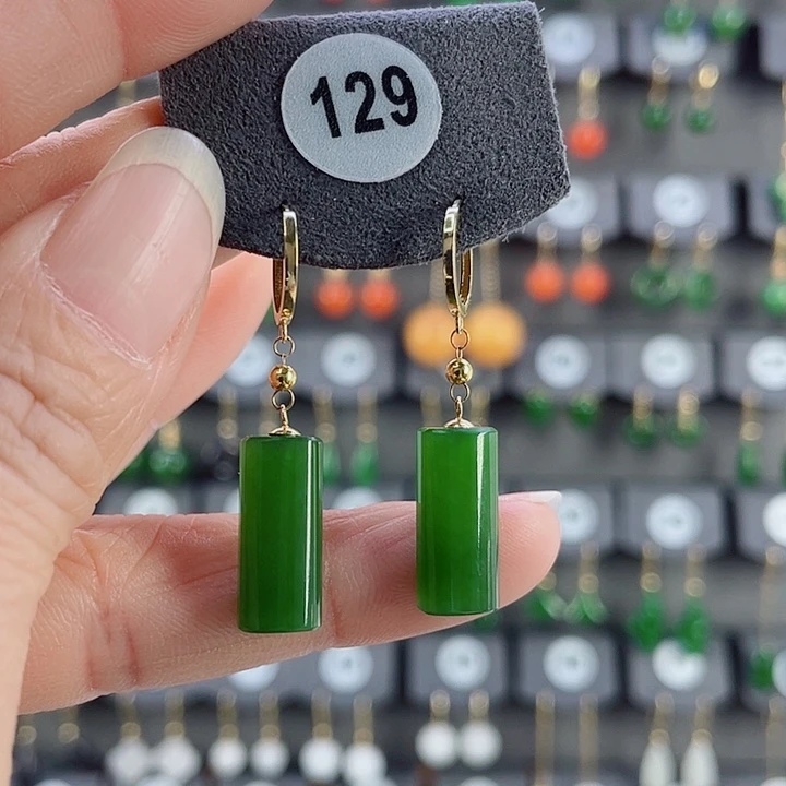 18K金镶嵌和田玉耳饰