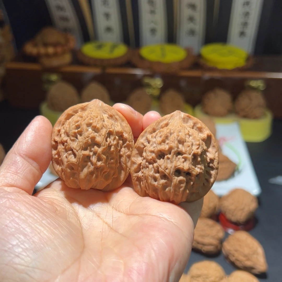 空***️文玩核桃把件赤焰