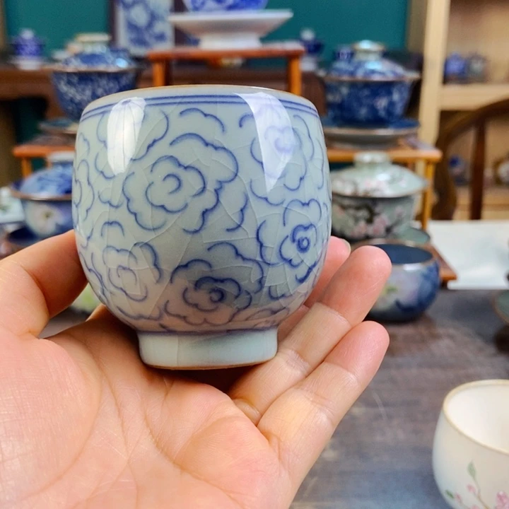 瓷片手工制作工艺精湛等