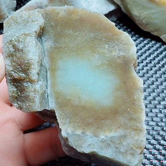 和田玉（糖玉）未镶嵌珠宝半成品