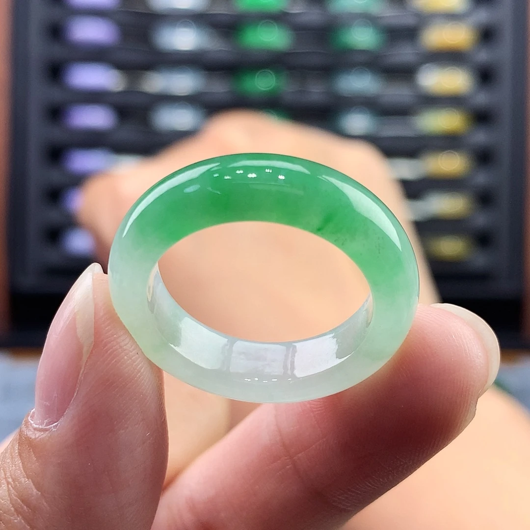 翡翠未镶嵌戒指22号