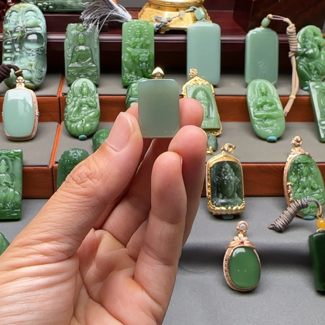 和田玉未镶嵌挂件