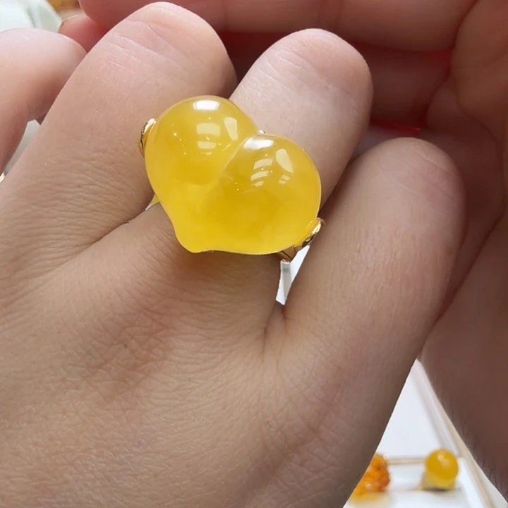 琥珀未镶嵌珠宝奇石