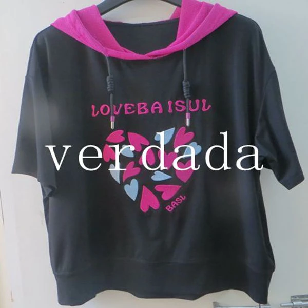 连帽常规款短袖宽松型轻职风T恤大码时尚城市游牧风