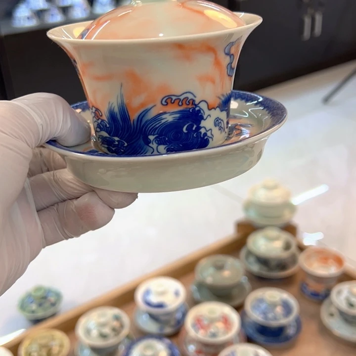 瓷片白青花胭脂红醒狮马蹄盖碗全品