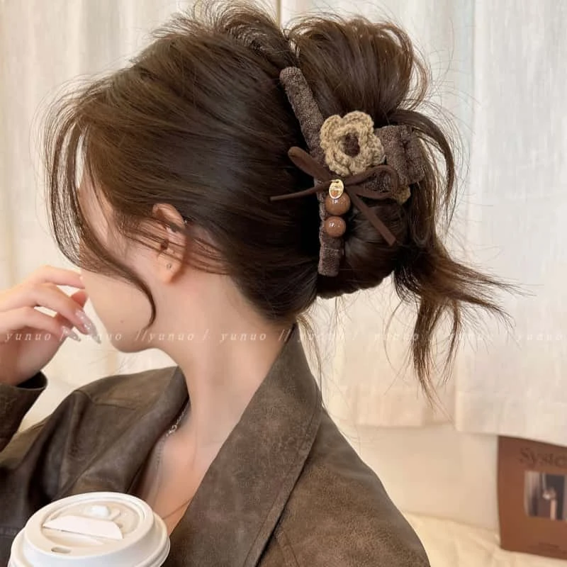 秋冬毛线针织花朵咖色系抓夹女大号发夹后脑勺高级感发量大鲨鱼夹