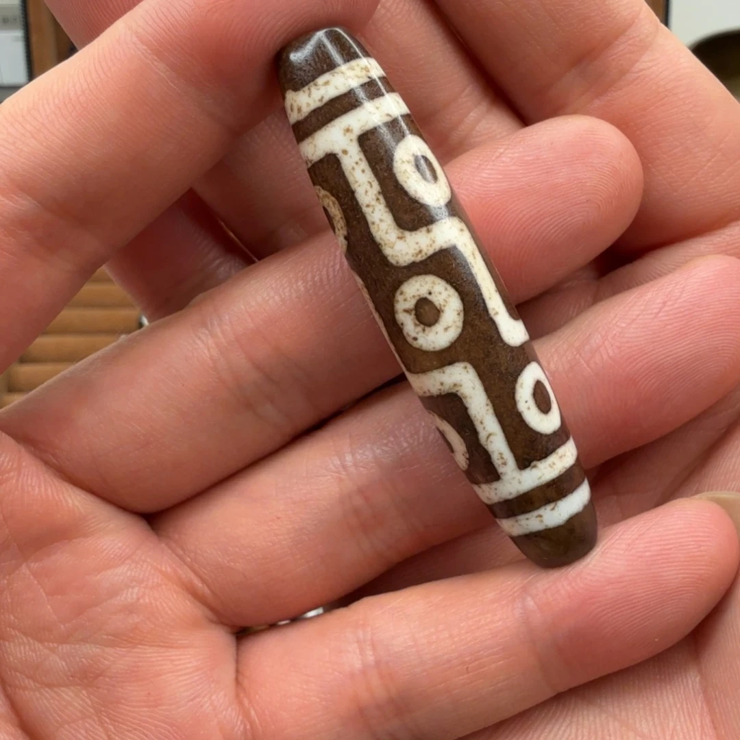 玛瑙/玉髓颈饰未镶嵌Н****?