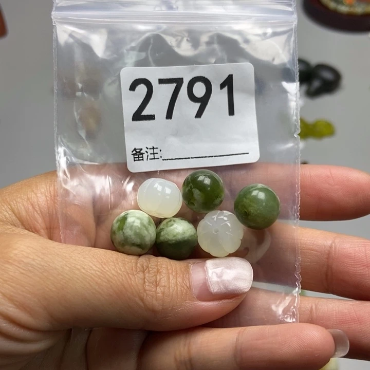 忘***海蛇纹石玉未镶嵌项链