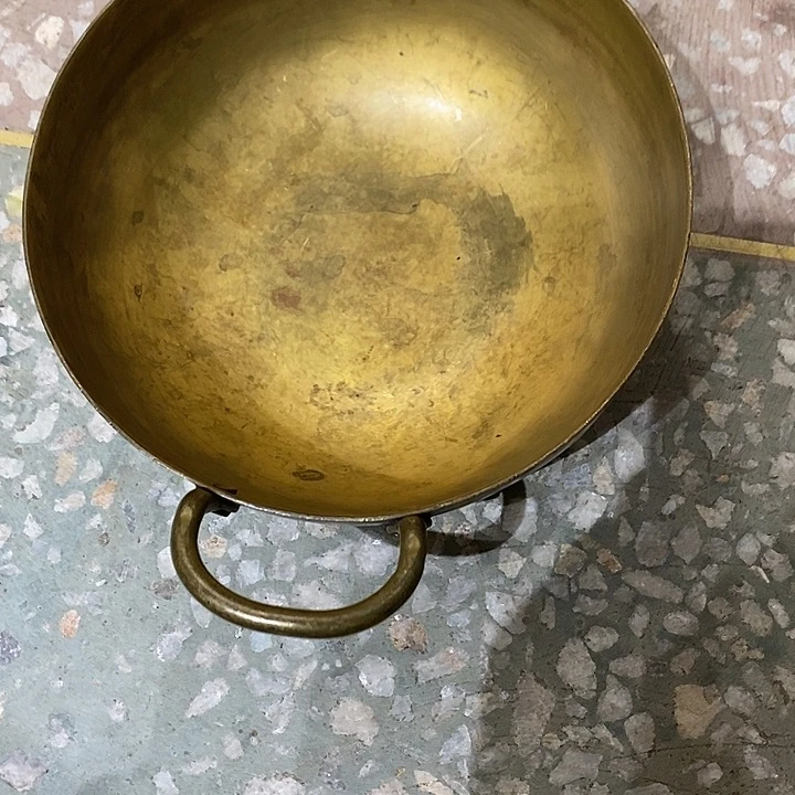 倪****老式铜器古朴厚重