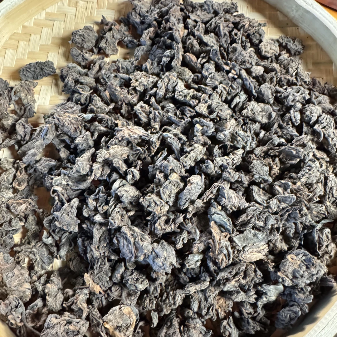 【127号】2-19  2015年 冰岛糯伍茶头  熟茶  250g