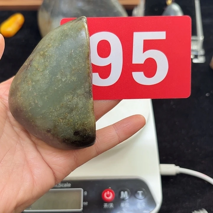 和田玉（糖玉）未镶嵌挂件