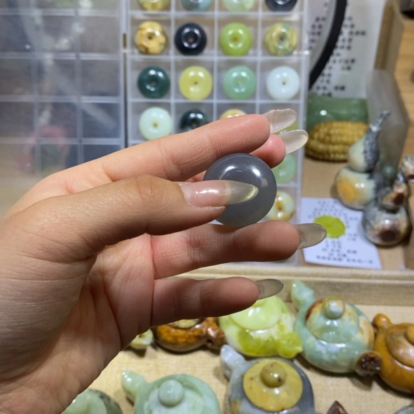 【闪购商品】蛇纹石玉颈饰未镶嵌33