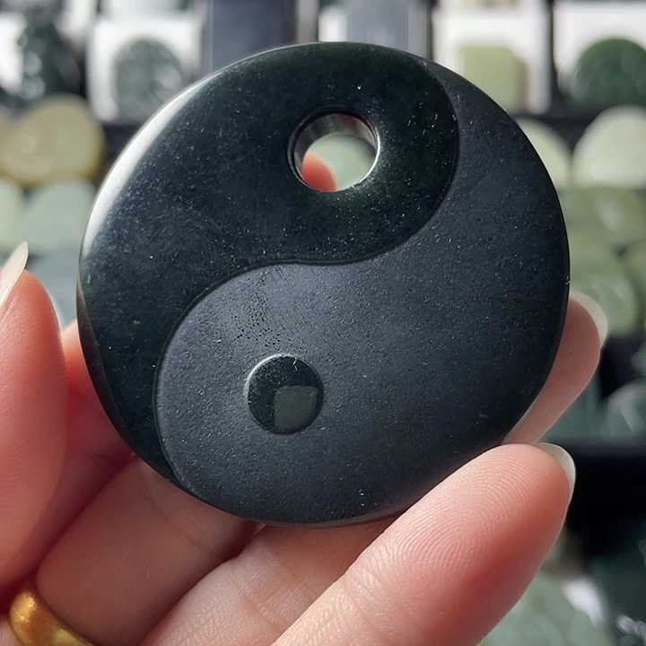 和田玉（糖玉）未镶嵌挂件