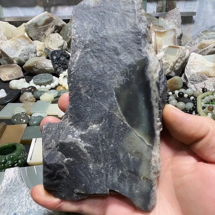 和田玉（糖玉）未镶嵌把件