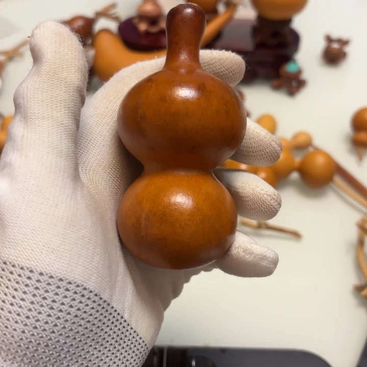 用***4天然手捻老皮葫芦