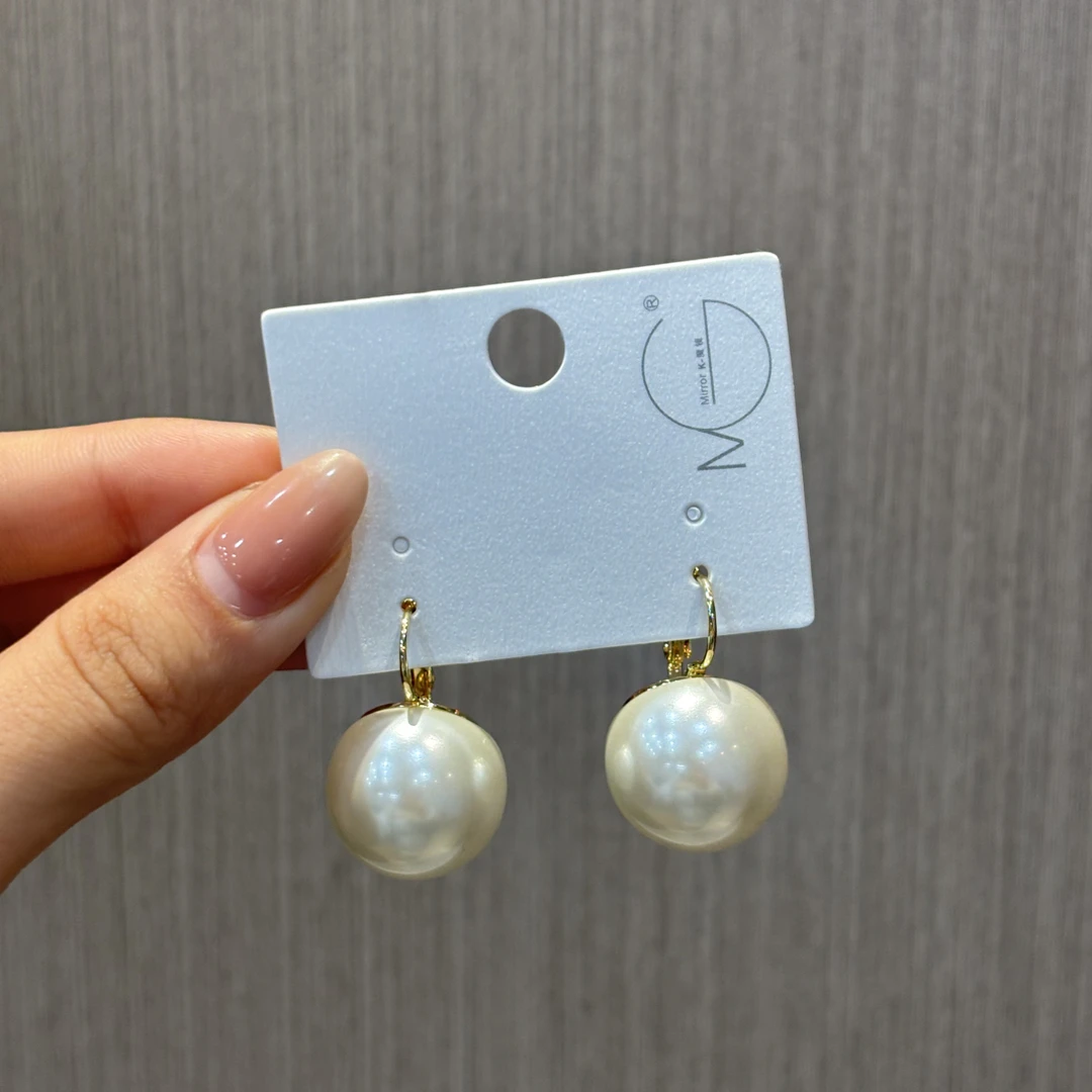 铜合金耳饰 铜合金耳饰 复古港风圆珠耳环女耳扣式独特设计感耳饰