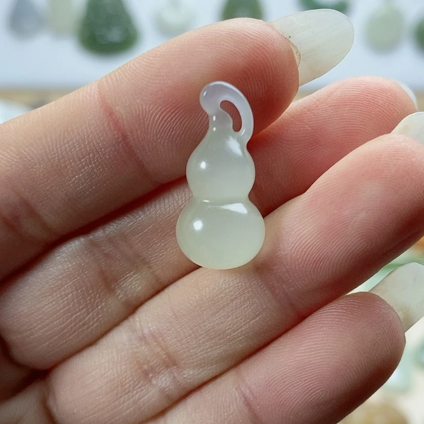 【闪购商品】颈饰未镶嵌和田玉