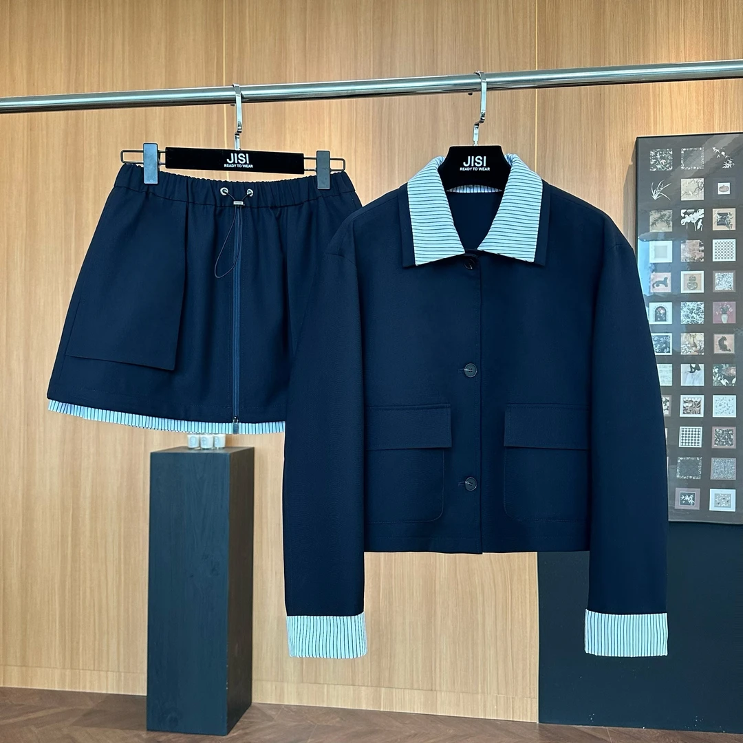 JISI 25ss藏蓝条纹拼接学院风套装-TZ25056