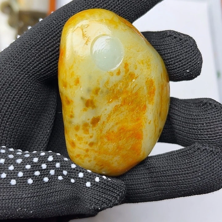 未镶嵌和田玉（翠青玉）珠宝奇石