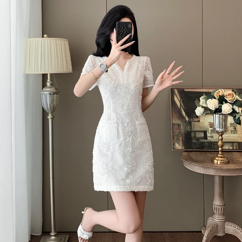 法式小香风白色蕾丝连衣裙女夏季新款气质高级感收腰显瘦提花裙子