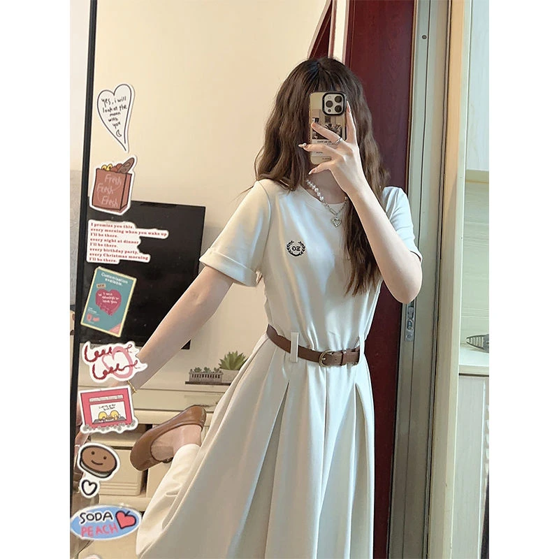 刺绣高腰中长裙休闲风夏季新款连衣裙气质夏装收腰韩版裙子女显瘦