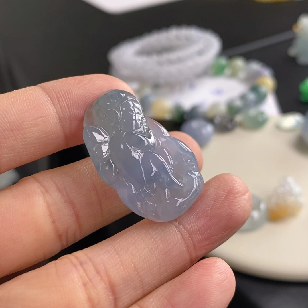 翡翠未镶嵌手链吊坠