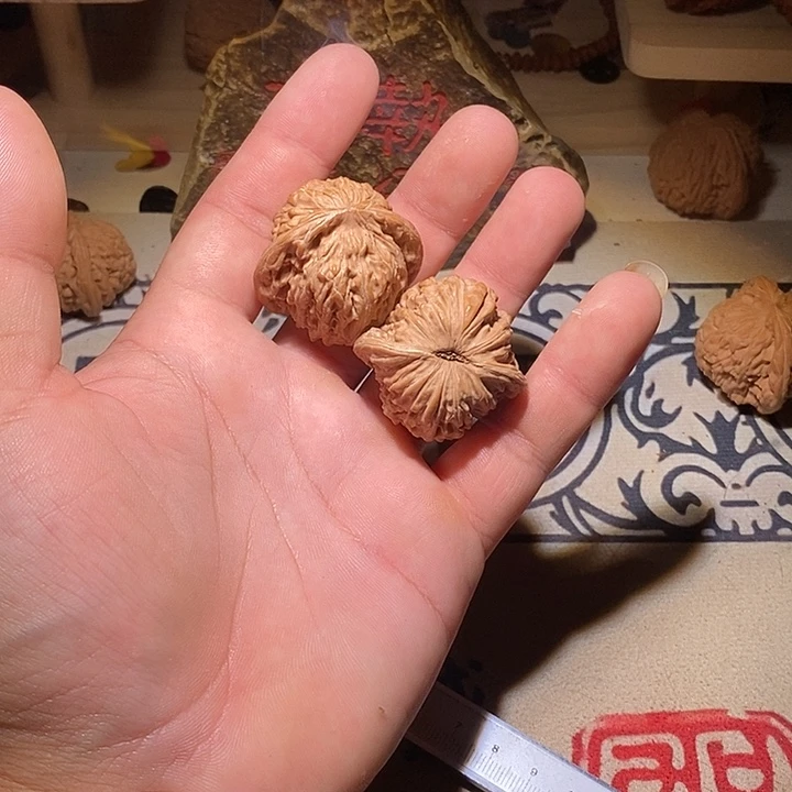 霖***.全品没修小楼子一对