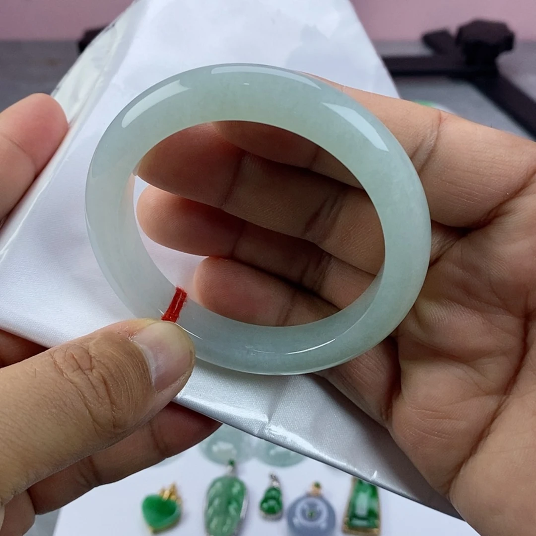 【闪购商品】未镶嵌手镯翡翠
