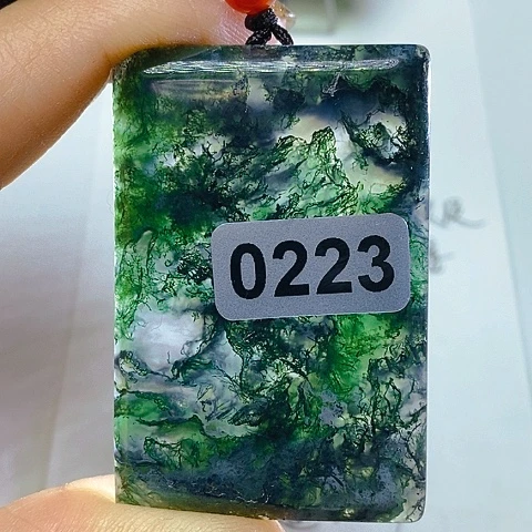 未镶嵌颈饰玛瑙/玉髓依**酌
