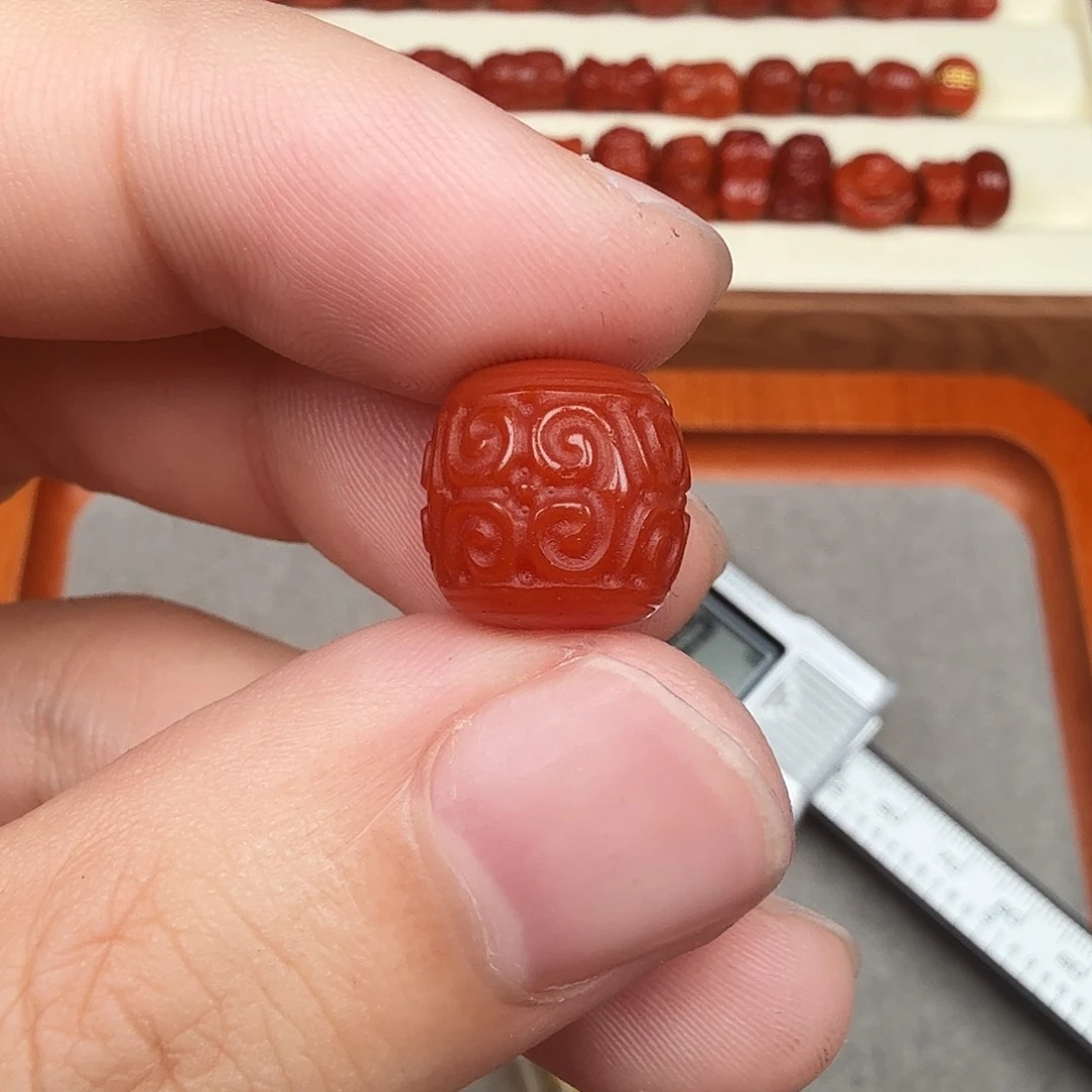 南红玛瑙未镶嵌颈饰