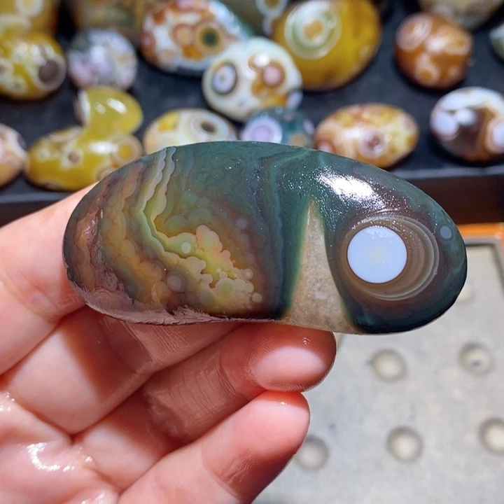 未镶嵌玛瑙/玉髓珠宝半成品52