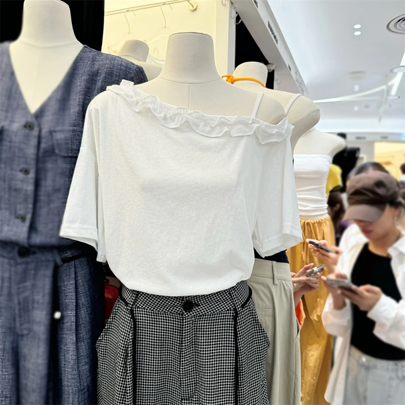 五一旅游出街衣服2025夏日温柔风斜肩木耳边吊带T恤衫百搭上衣女