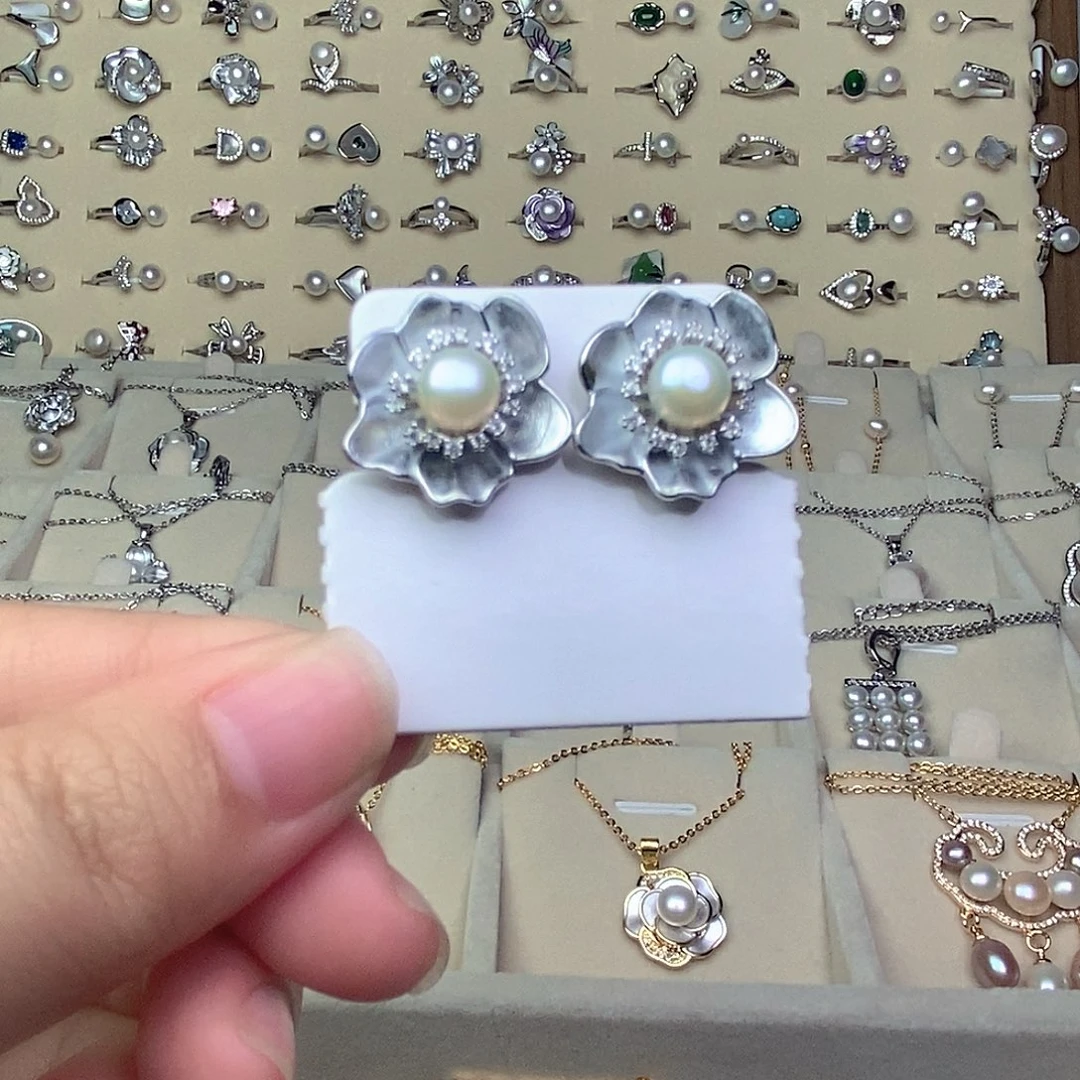 银S925镶嵌耳饰淡水珍珠