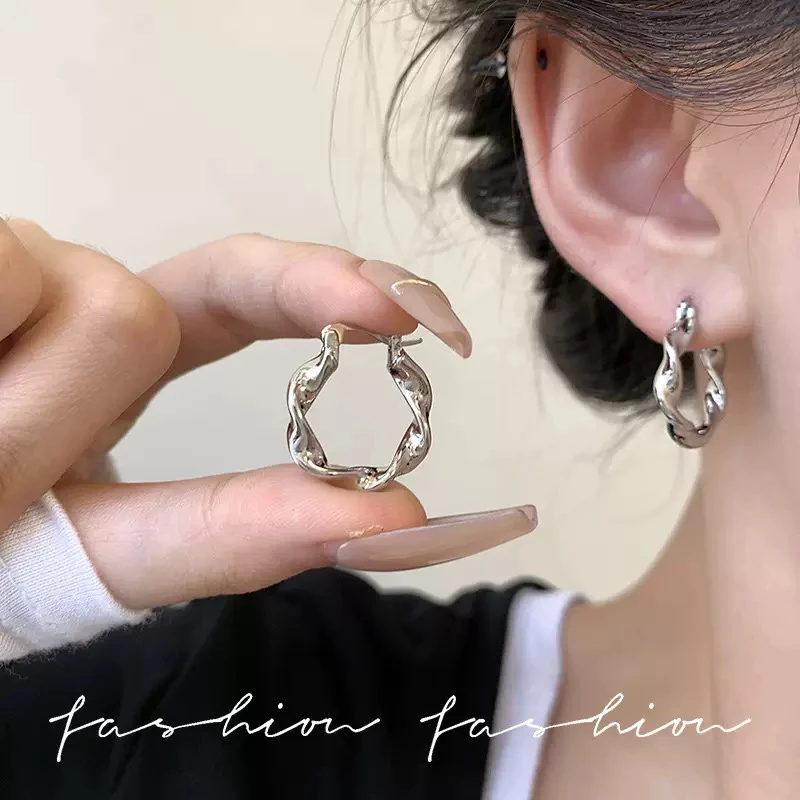 合金耳饰 圆脸适合小巧耳环