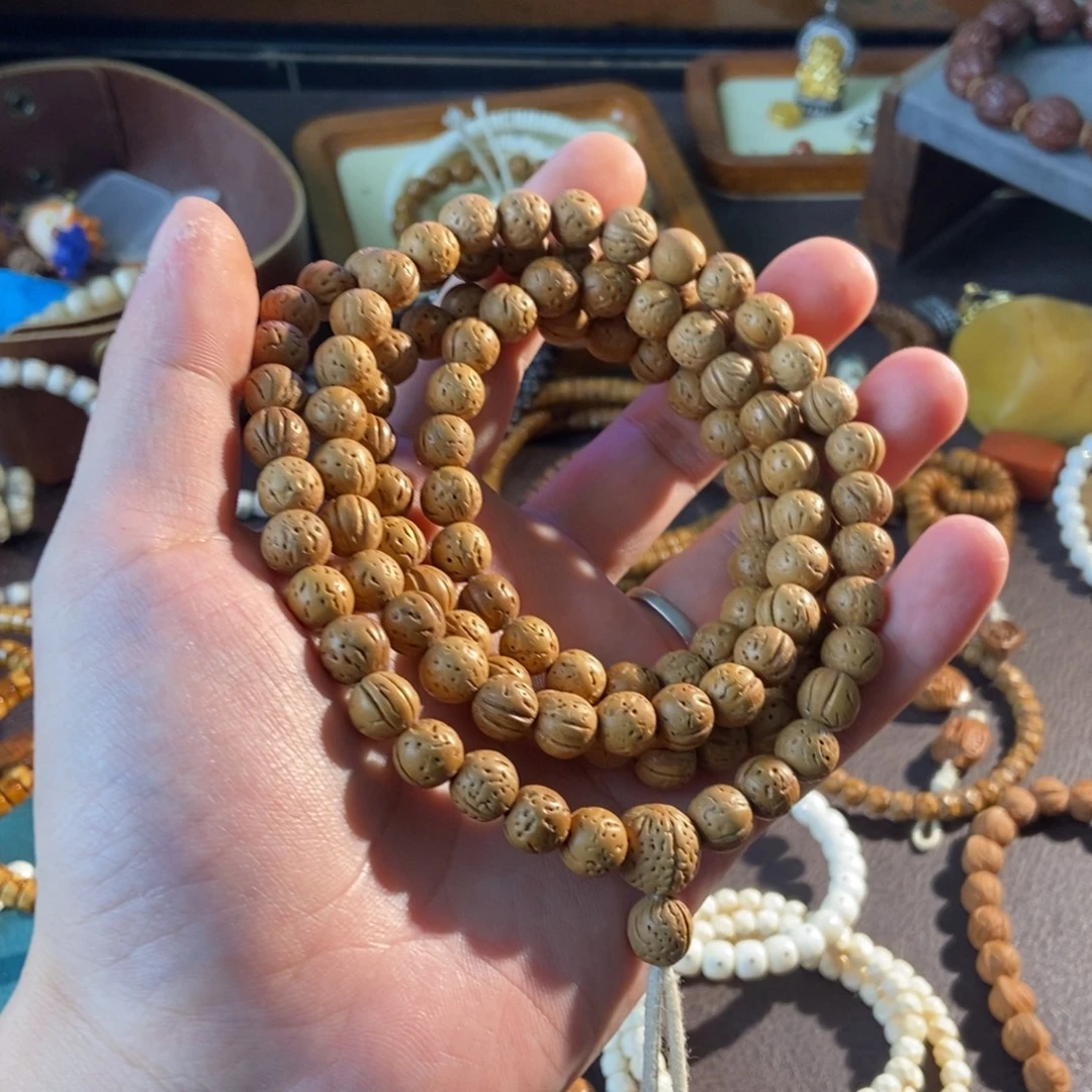 棱***杨紫金鼠吊坠手工桃核108