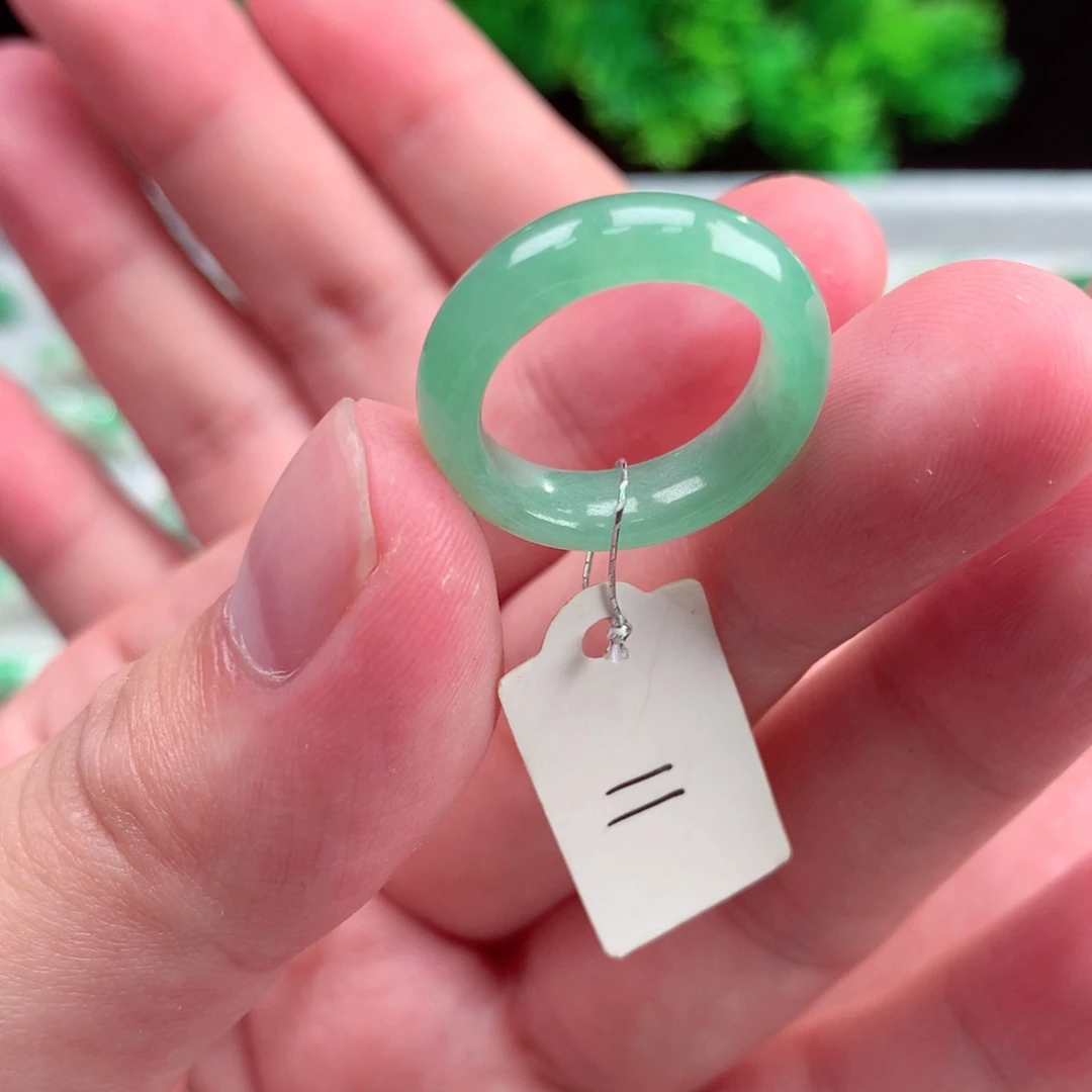 未镶嵌戒指翡翠天然