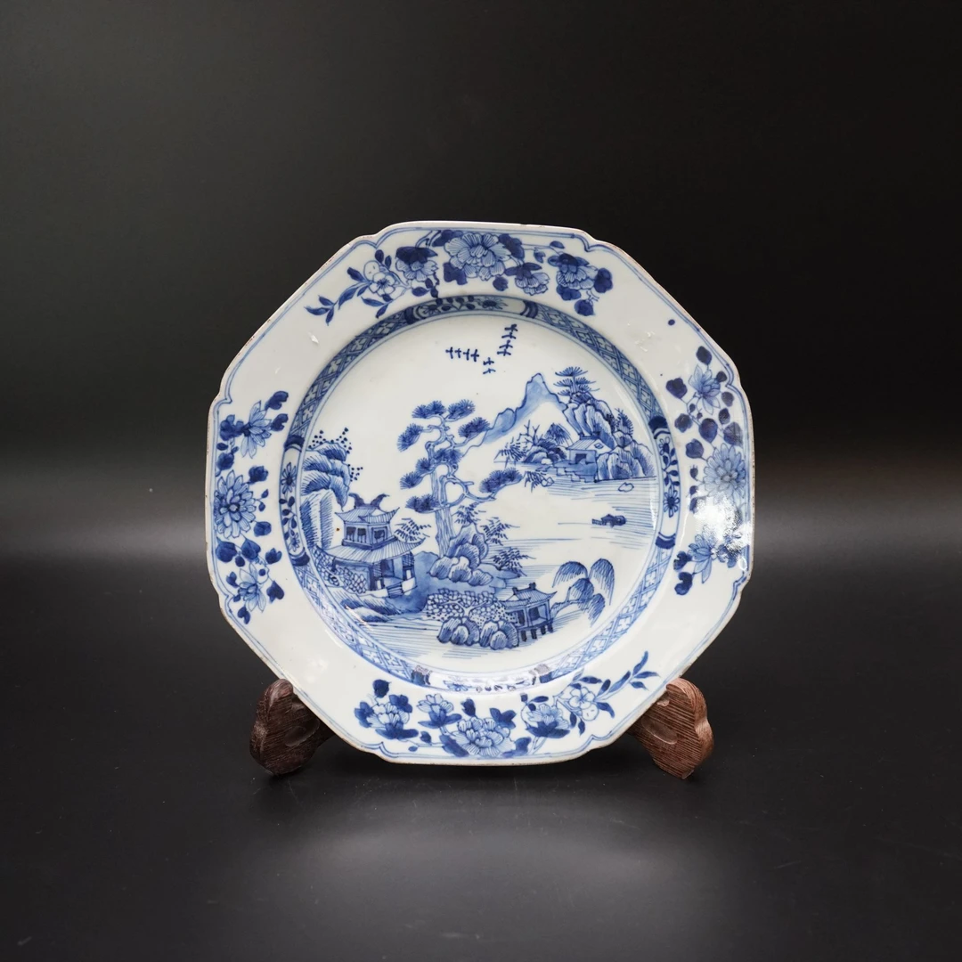 Lot.25072038清乾隆青花赏盘 直径：约22cm