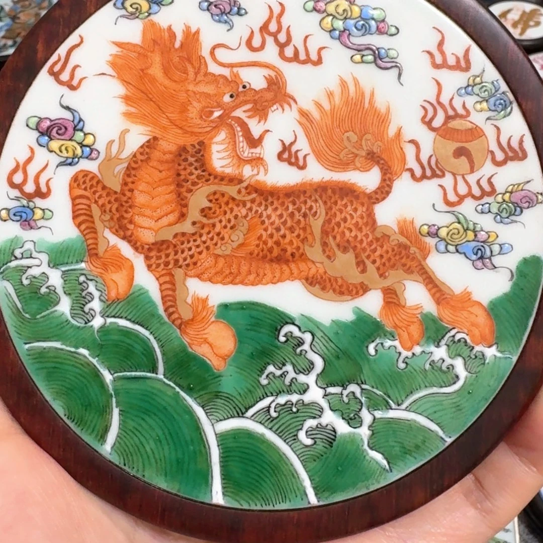 用***6瓷片麒麟摆件一个一个