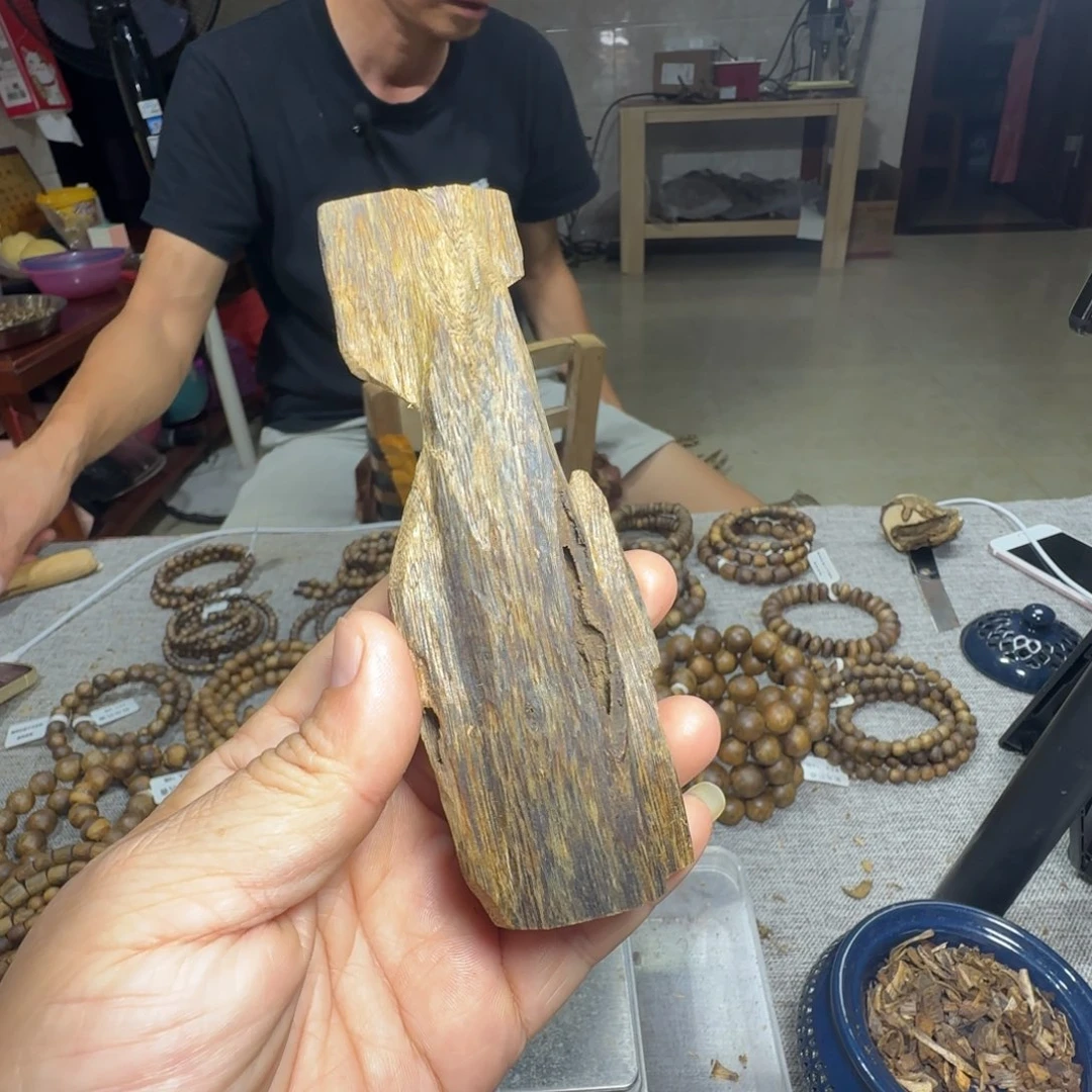 沉香碎屑沉香块料38克