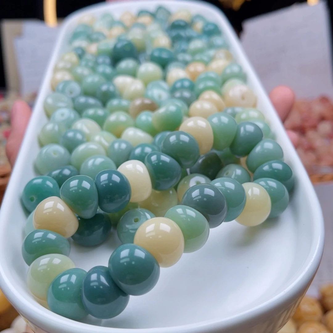 吊坠白玉菩提q14mm/20+2颗青提蒜瓣