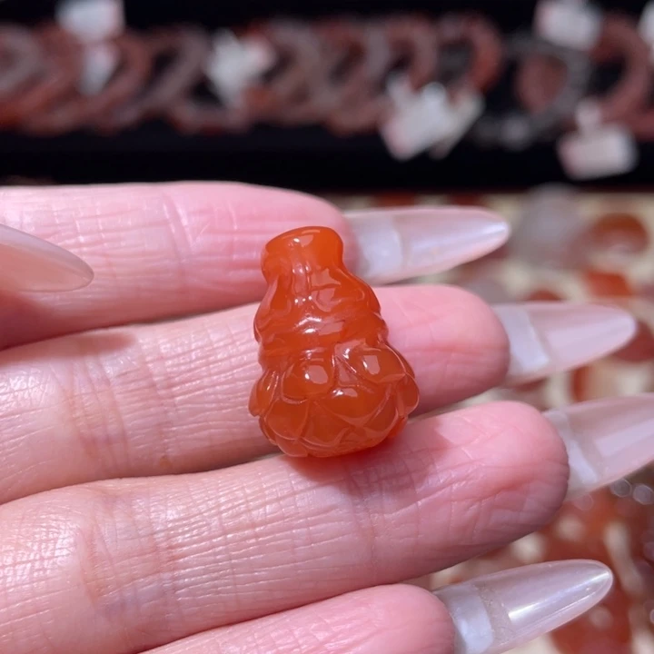 南红玛瑙冰飘配饰莲花三通未镶嵌776