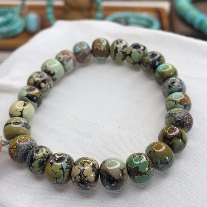 绿松石未镶嵌珠宝