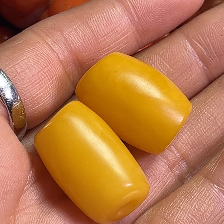 颈饰琉璃画****琉璃………..