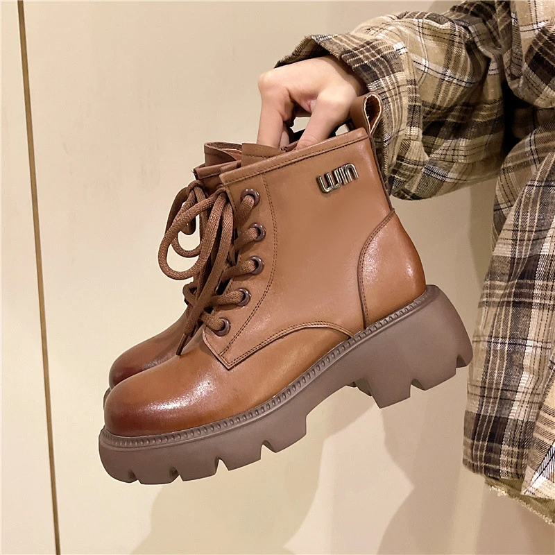 复古短靴子休闲冬季系带棕色修面皮马丁靴中跟时尚