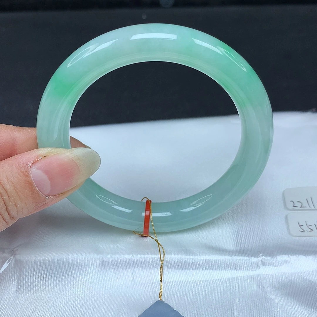 翡翠未镶嵌手镯55圆082