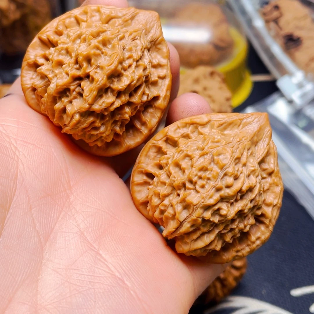 吊坠文玩核桃朱雀一对