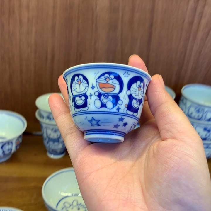 哆啦A梦铃铛杯60ml左右