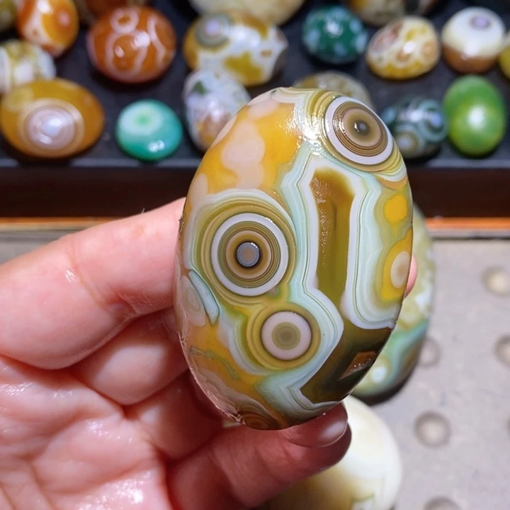 未镶嵌玛瑙/玉髓珠宝半成品25