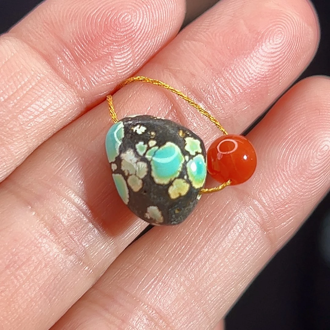 南红玛瑙未镶嵌珠宝奇石